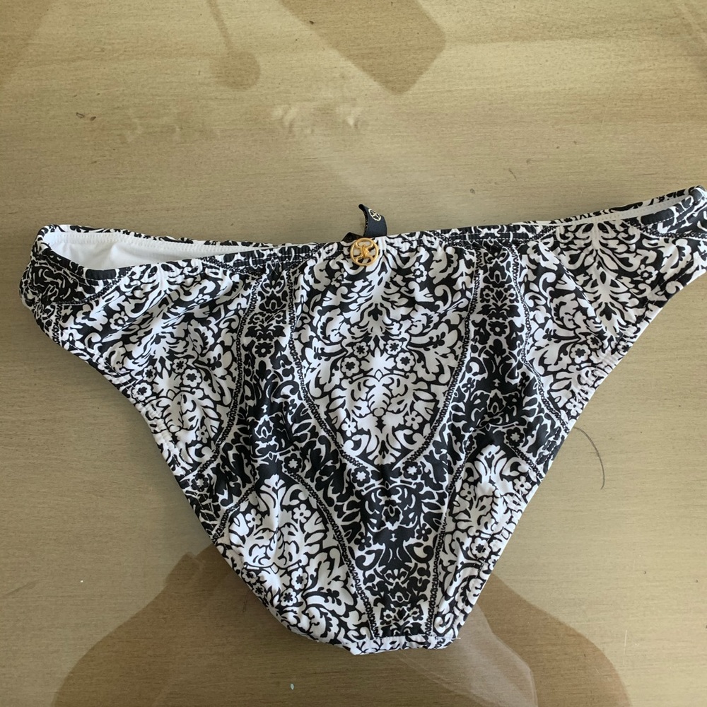 Vix bikini - Picture 3 of 3